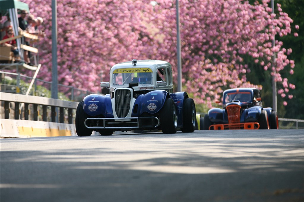 Mindeparken er et smukt sted i maj måned og vejrudsigten ser god ud, så Nymark Racing glæder sig.
(Foto: Motorsporten.dk)